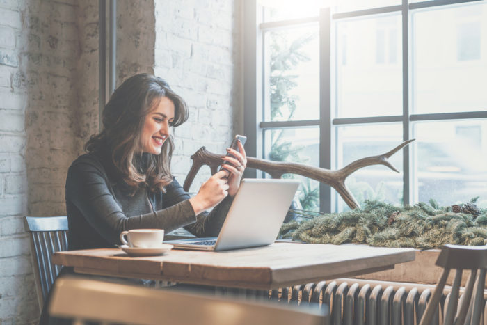 主婦が在宅でも稼げる携帯チャットレディやメールレディを詳しく解説！