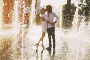 LINEや出会い系アプリでお金をくれるパパやセフレを探し危険？