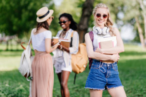女子大生のキャンパスイメージ